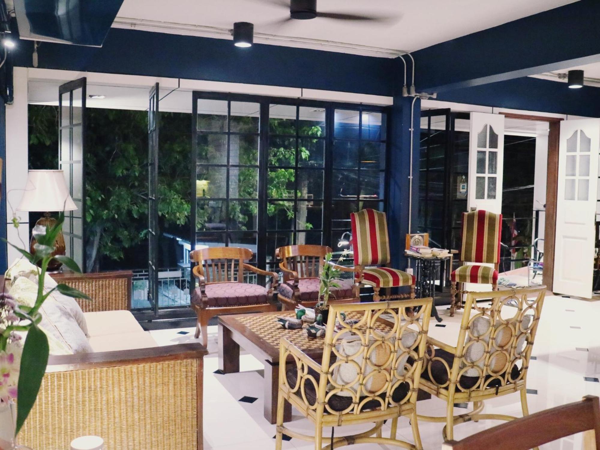 Bed In Town Hostel Chiang Mai Exterior foto